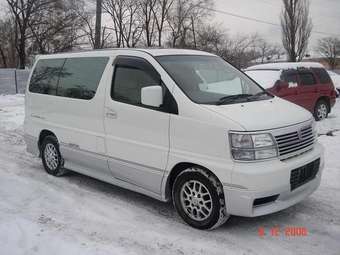 1999 Nissan Elgrand Pictures