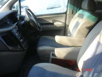 1999 Nissan Elgrand Pictures