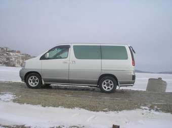 1999 Nissan Elgrand Wallpapers