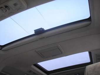1999 Nissan Elgrand Pictures
