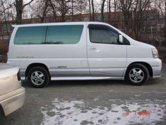 1999 Nissan Elgrand Wallpapers