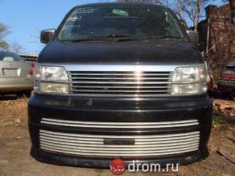 1999 Nissan Elgrand Pictures