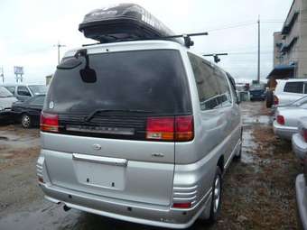 1999 Nissan Elgrand Pics