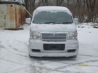 1999 Nissan Elgrand Pictures