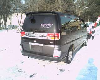 1999 Nissan Elgrand Photos