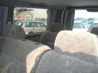 1999 Nissan Elgrand Pictures