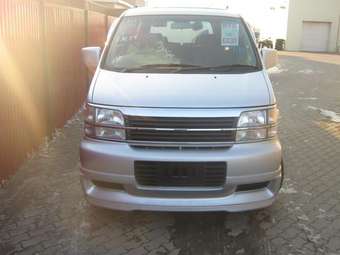 1999 Nissan Elgrand Photos