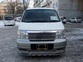 1999 Nissan Elgrand Pictures