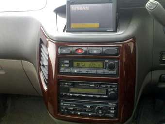 1999 Nissan Elgrand Pictures
