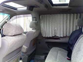 1999 Nissan Elgrand Pics