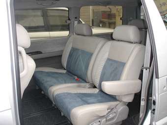 1999 Nissan Elgrand Pictures