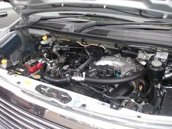 1999 Nissan Elgrand Photos