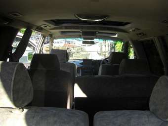 1999 Nissan Elgrand Pictures