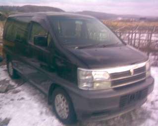 1999 Nissan Elgrand Photos