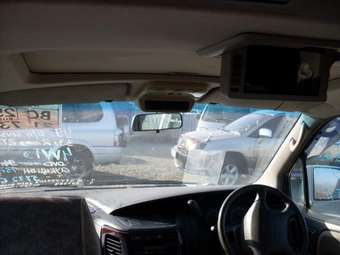 1999 Nissan Elgrand Pictures
