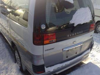 1999 Nissan Elgrand Images