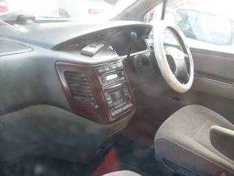 1999 Nissan Elgrand Wallpapers