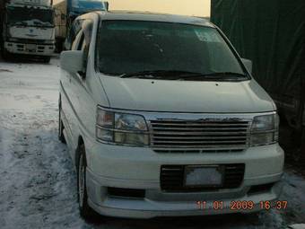 1999 Nissan Elgrand Photos