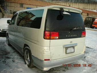 1999 Nissan Elgrand Pictures