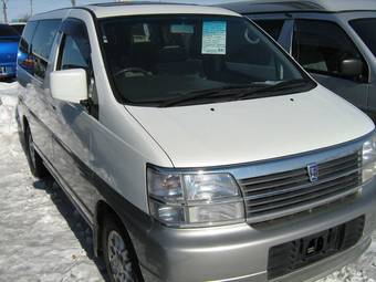 1999 Nissan Elgrand Images