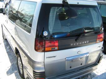 1999 Nissan Elgrand Pics