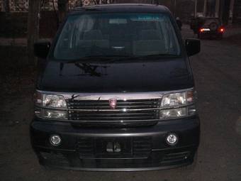 1999 Nissan Elgrand Photos