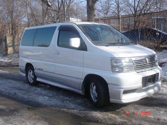 1999 Nissan Elgrand Pictures