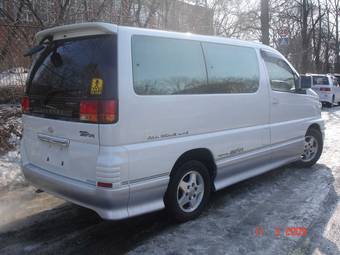 1999 Nissan Elgrand Photos