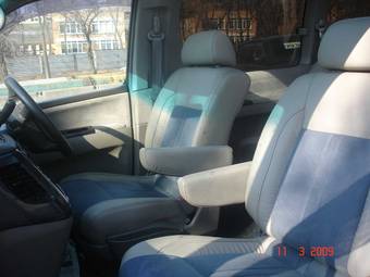 1999 Nissan Elgrand Pictures