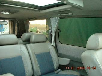 1999 Nissan Elgrand Photos