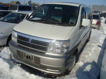 1999 Nissan Elgrand Pictures