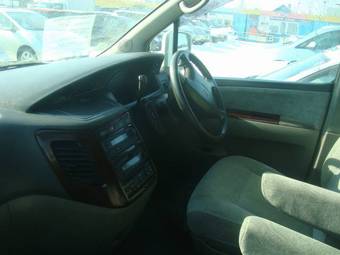 1999 Nissan Elgrand Pics