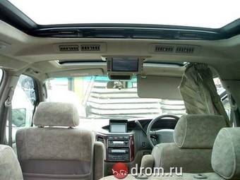 1999 Nissan Elgrand Pictures
