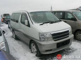 1999 Nissan Elgrand Pictures