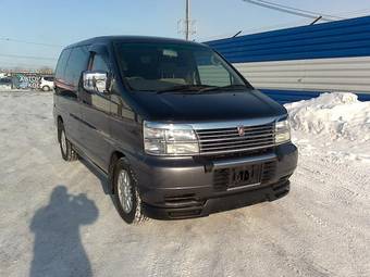 1999 Nissan Elgrand Pictures