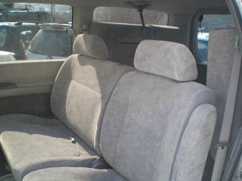 1999 Nissan Elgrand Photos