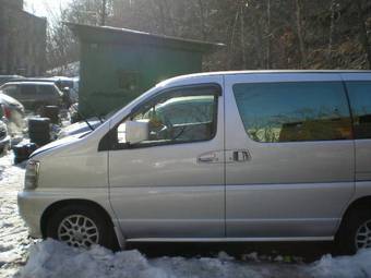 1999 Nissan Elgrand Photos