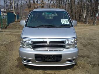 1999 Nissan Elgrand Pictures