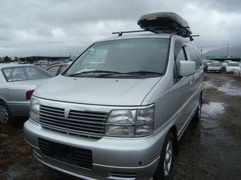 1999 Nissan Elgrand Photos