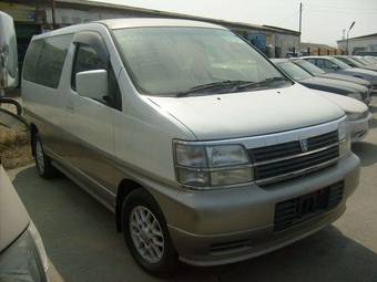 1999 Nissan Elgrand Photos