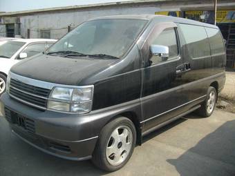 1999 Nissan Elgrand Images