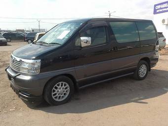 1999 Nissan Elgrand Photos