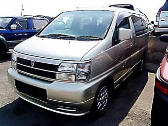 1999 Nissan Elgrand Pictures