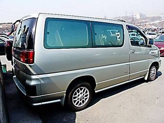 1999 Nissan Elgrand Photos