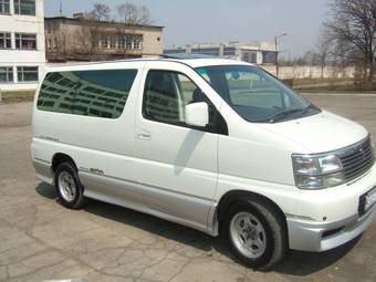 1999 Nissan Elgrand Pics