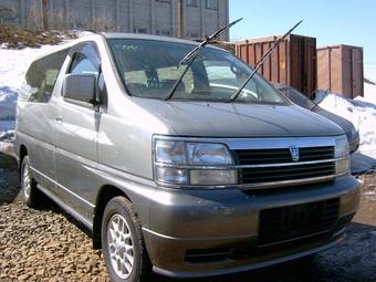1999 Nissan Elgrand Pictures