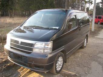 1999 Nissan Elgrand Pics