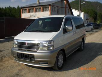 1999 Nissan Elgrand Photos