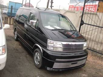 1999 Nissan Elgrand Photos