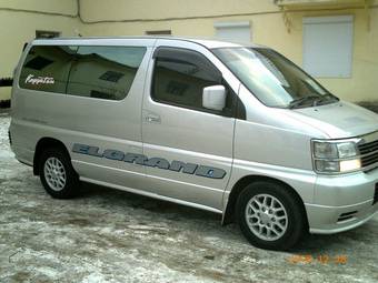 1999 Nissan Elgrand Photos